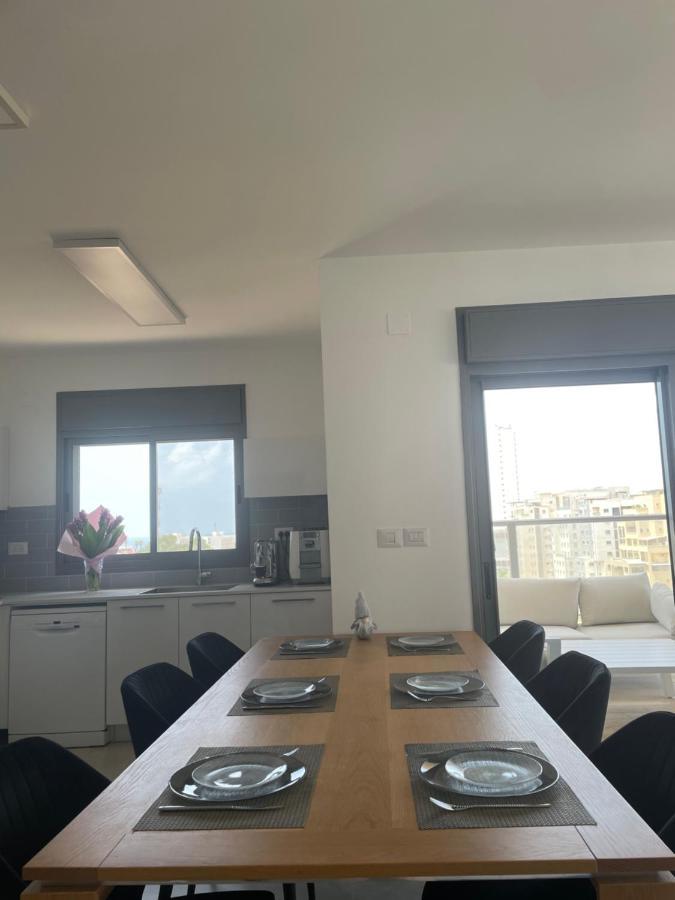 Sea & Fun Apartman Hadera Kültér fotó