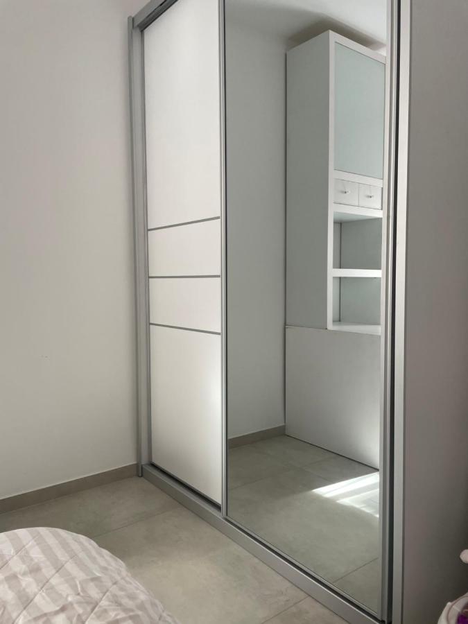 Sea & Fun Apartman Hadera Kültér fotó