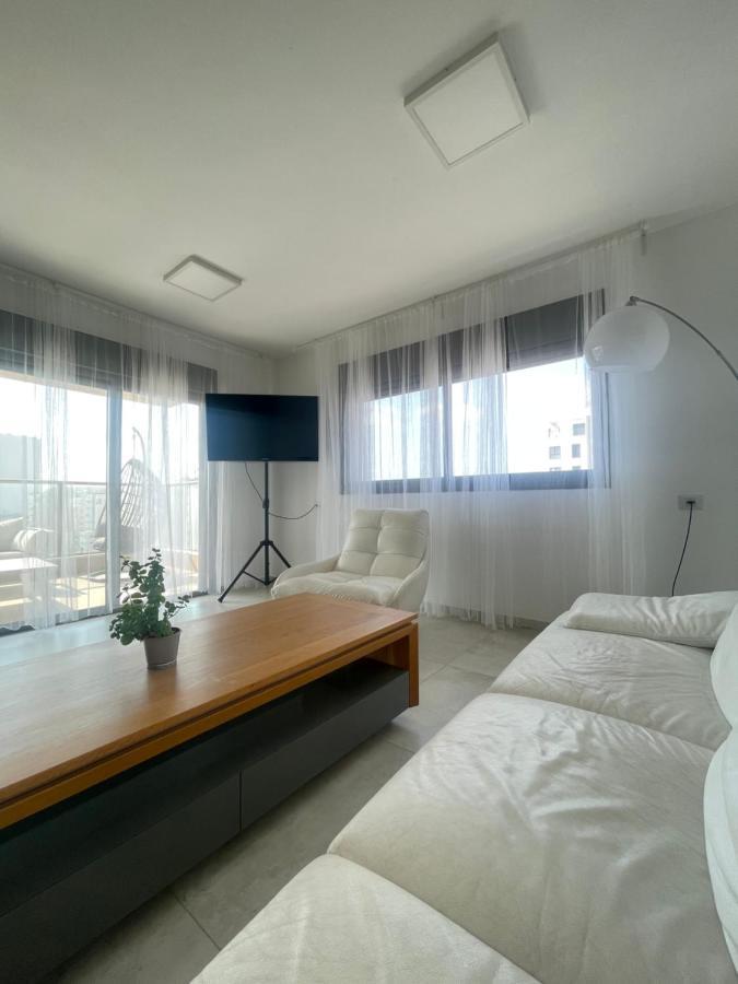 Sea & Fun Apartman Hadera Kültér fotó